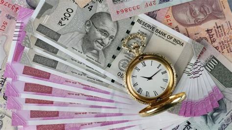 आपके बैंक खाते पर भी लगता है चार्ज! इन बैंक सर्विस .
